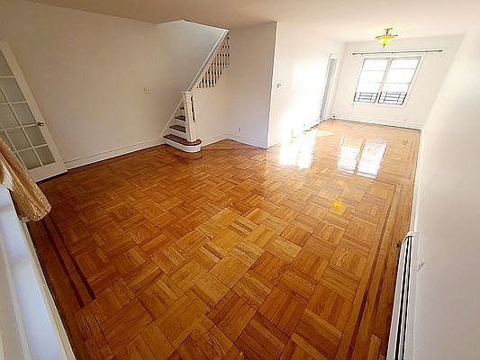 5th image of 68-18 Groton St #1