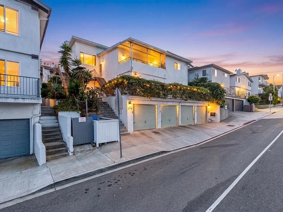 1514 Manhattan Beach Blvd #B