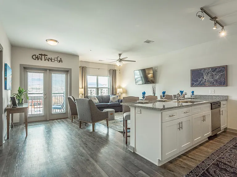 804 Riverfront Pkwy #206 — Photo 1