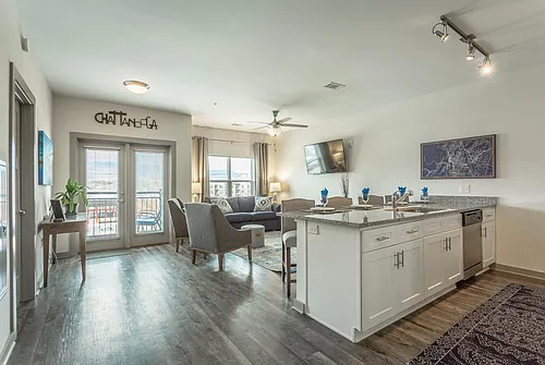 804 Riverfront Pkwy #206 Photo 1