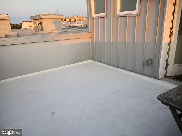 1104 Lemon St — Photo 15