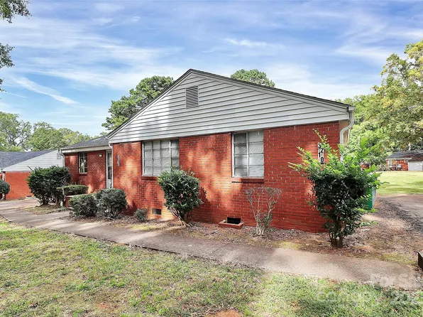 3210 Minnesota Rd, Charlotte, NC 28208