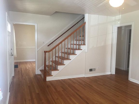 Living rm has artifical fireplace also