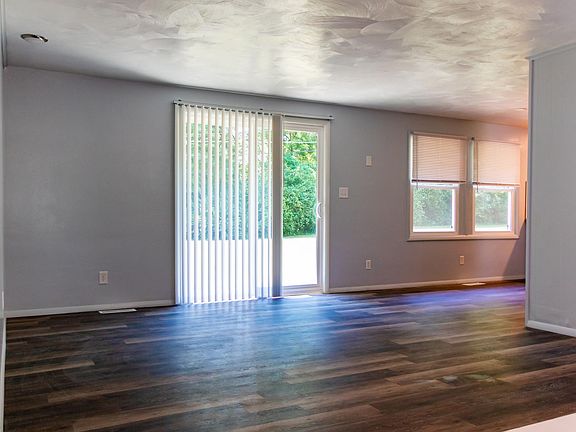 5th image of 1203 Pinehurst Dr