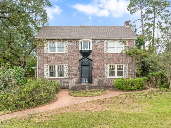 2939 Wynn St, Marianna, FL 32446