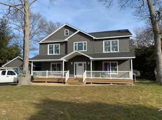 429 3rd Ave, Bayport, NY 11705