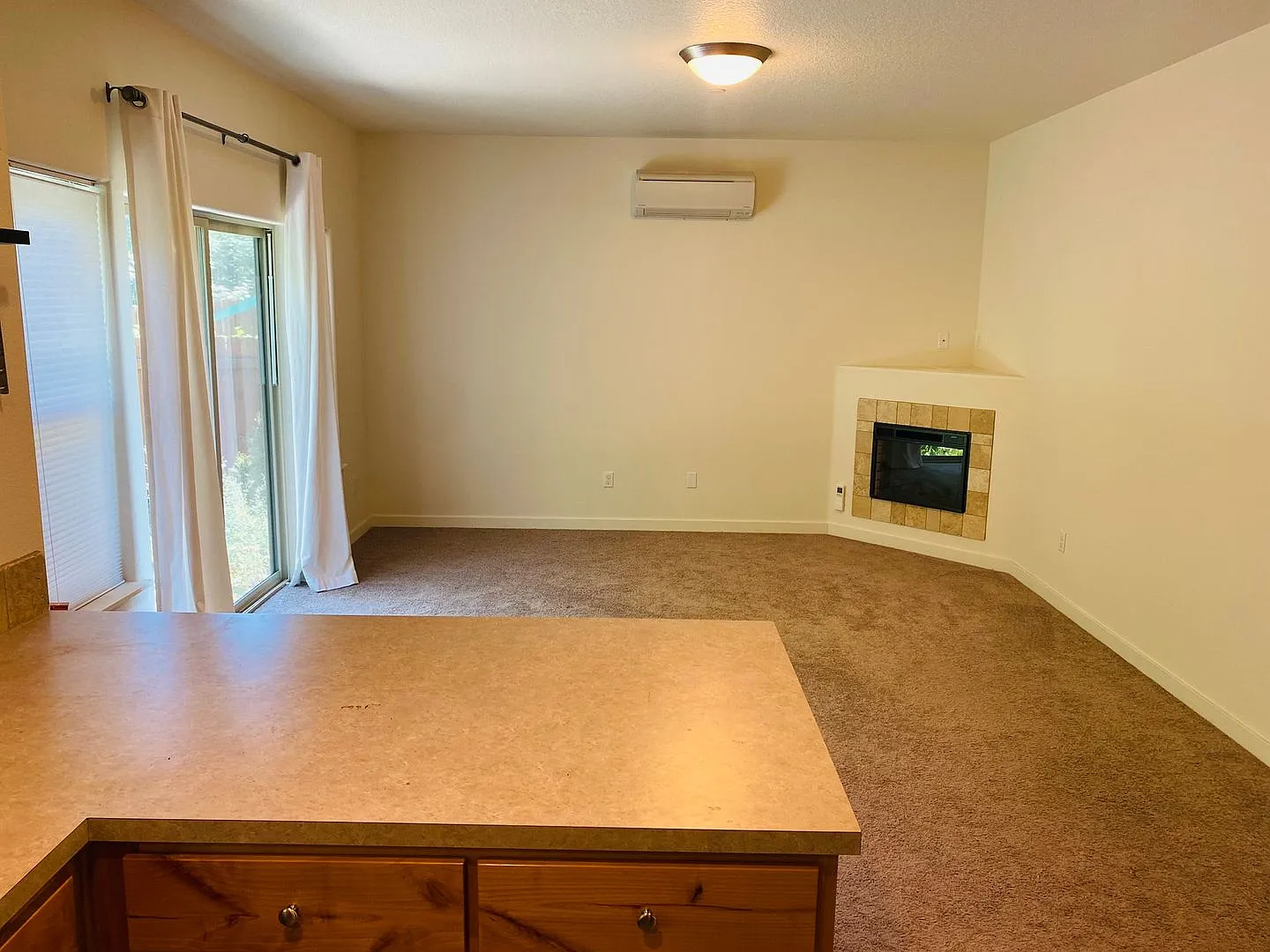 Charming Ridgefield Home Walking Distance to Everything — Photo 4