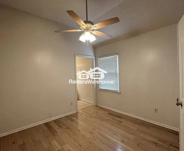 14008 Linden St — Photo 17