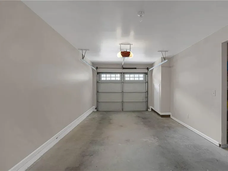 1044 Liberty Pkwy NW — Photo 25