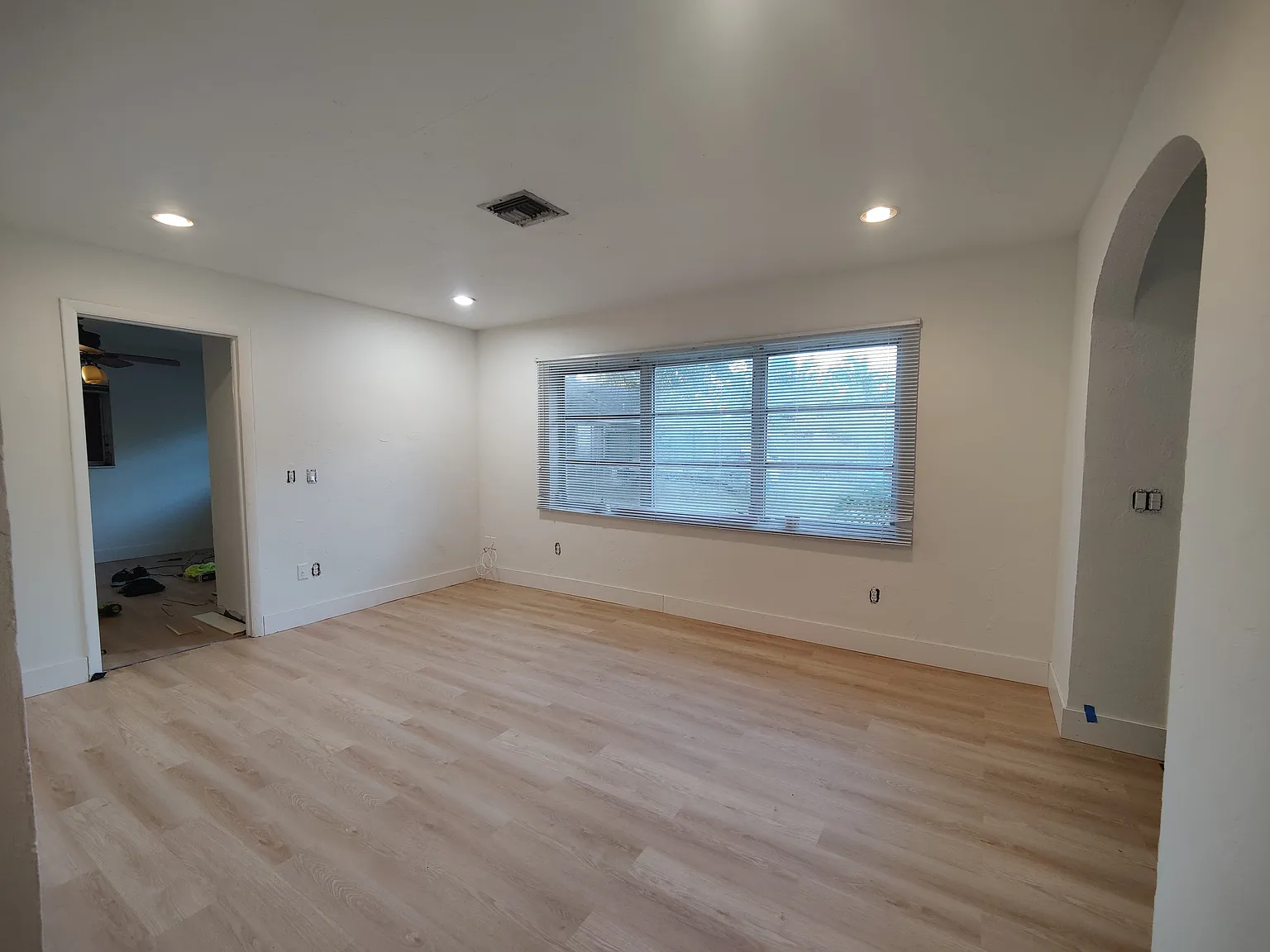 4908 Northlake Blvd — Photo 1