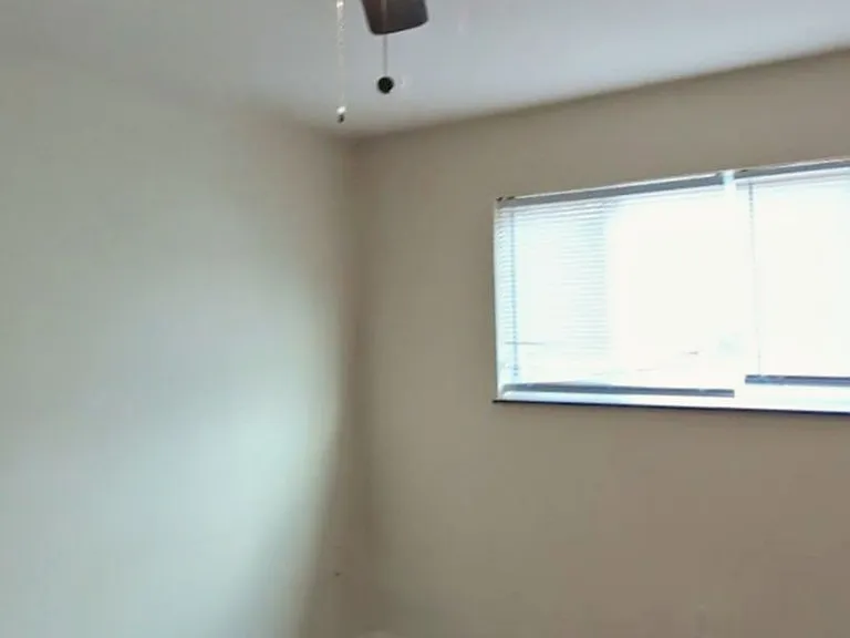Holston Apartments — Photo 40