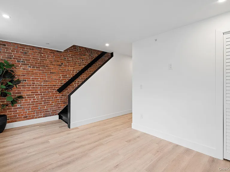 117 Lander St #3 — Photo 12