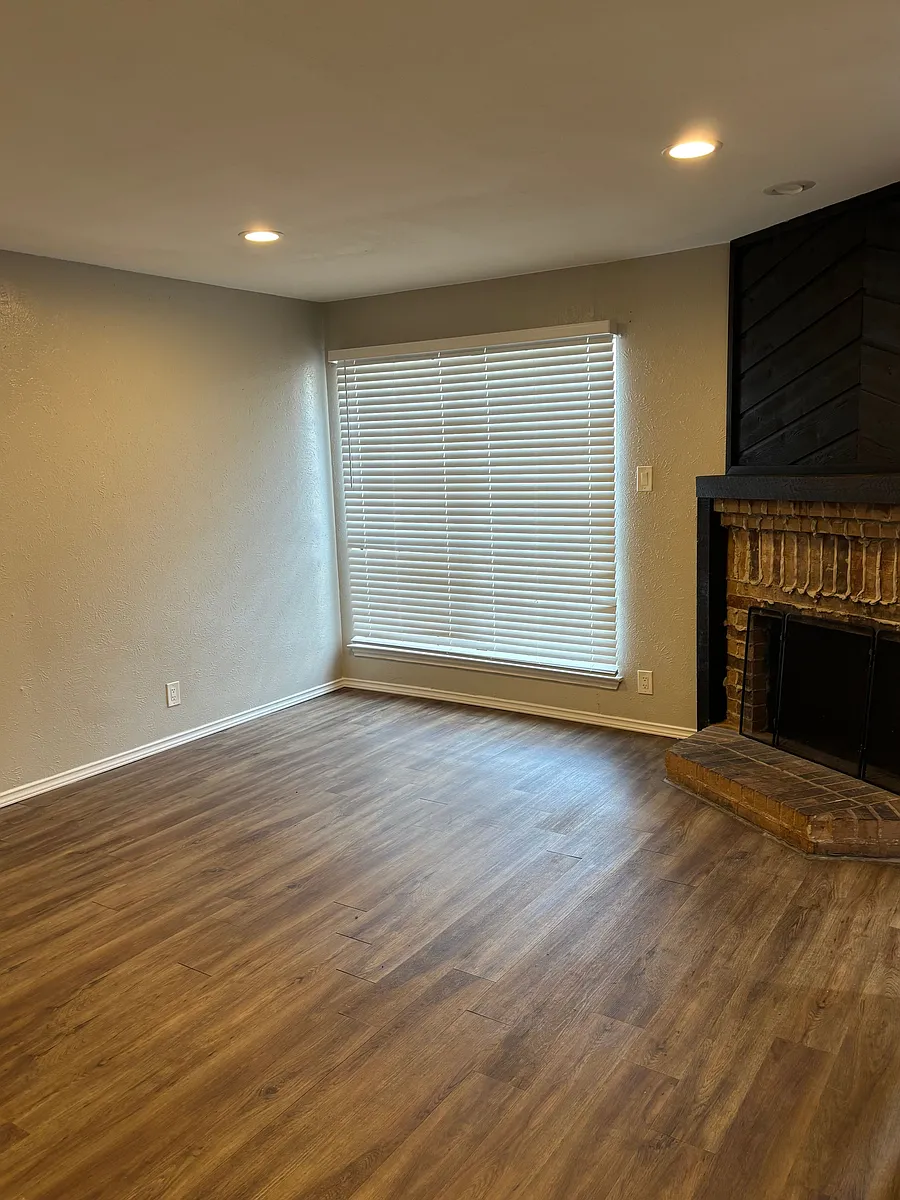 Building Photo - 6028 Stoneybrook Dr #MAIN