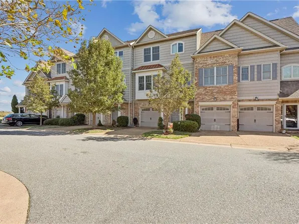 757 Charthouse Cir, Hampton, VA 23664