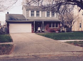 11157 Chestnut Dr, Plymouth, MI 48170