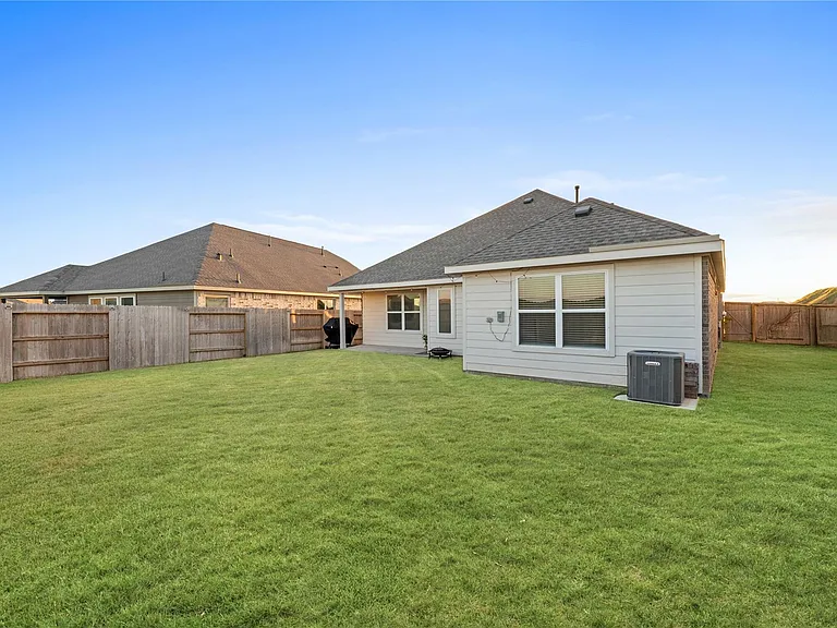 4604 Spoon Bill Cove Dr — Photo 19