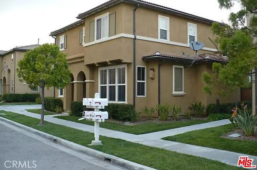 3653 W Medici Ln Photo 1