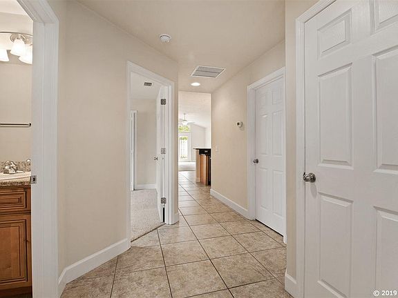 3rd image of 6105 NW 117th Pl