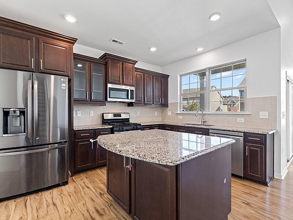 2nd image of 622 Wellwater Ave