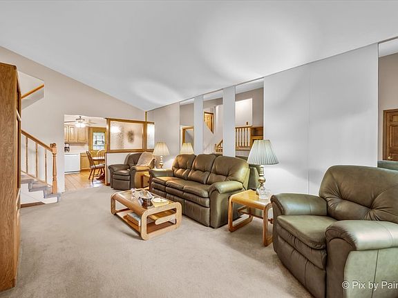 2nd image of 24 W Devon Ave