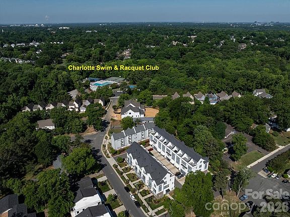 4th image of 4136 Castleton Rd