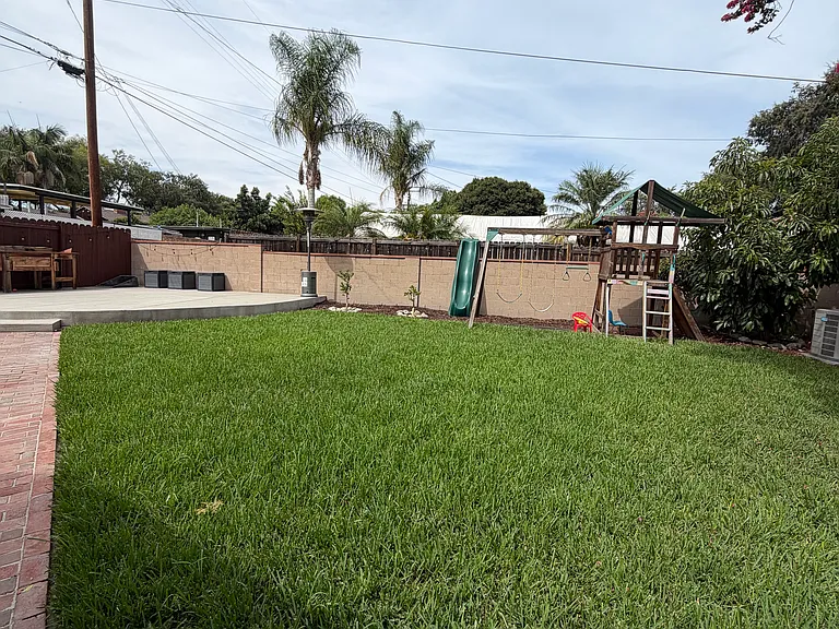 1909 Berkeley Ave — Photo 13