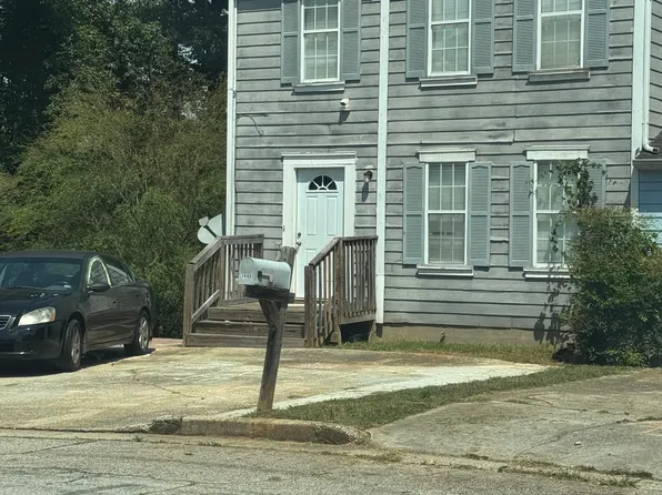 5595 Stonington Trace Pkwy, Stone Mountain, GA 30087