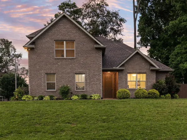 200 Sapphire Dr, White House, TN 37188