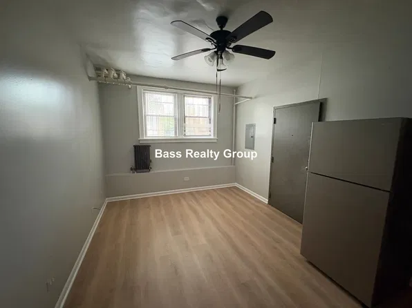 1725 W Estes Ave, Chicago, IL