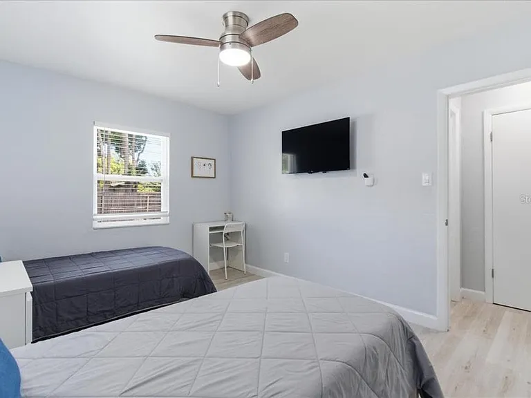 1009 Chester Dr — Photo 20