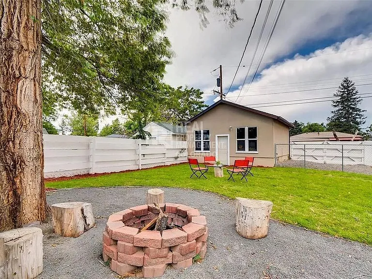4870 Irving St — Photo 18