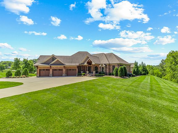 5th image of 501 Stonegate Dr