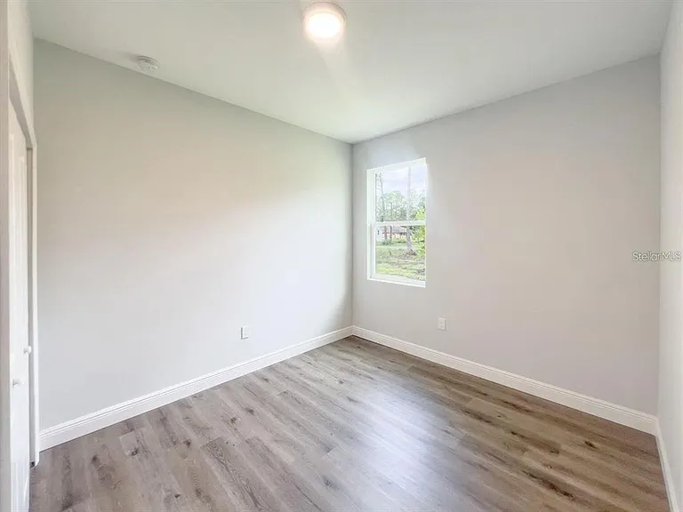 1580 E Pkwy — Photo 7