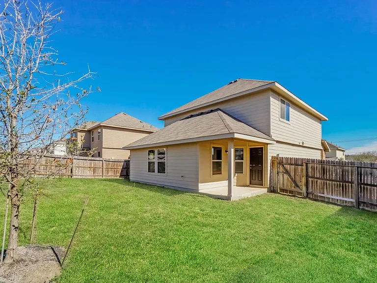 4939 War Horse Dr — Photo 5