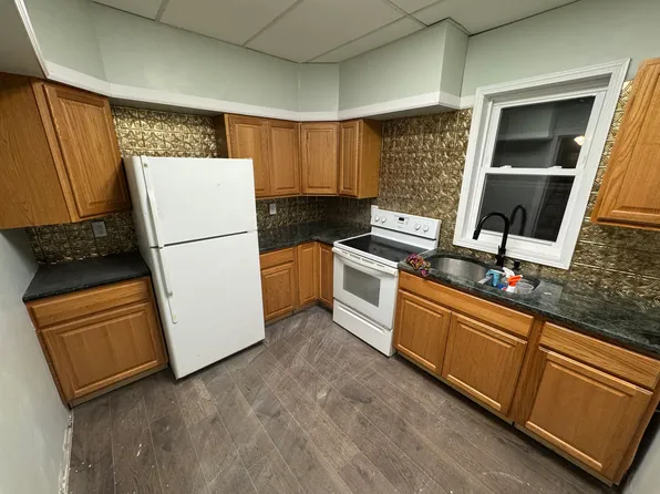 612 N 8th St Floor 1, Allentown, PA 18102