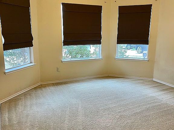 2nd image of 2829 Bluffs Ct