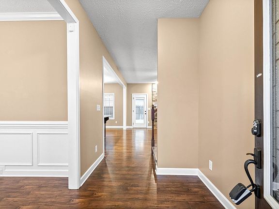 5th image of 1039 Christian James Ct