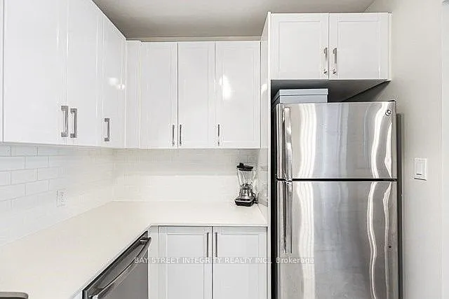 2 bed, $2,700 — Photo 3