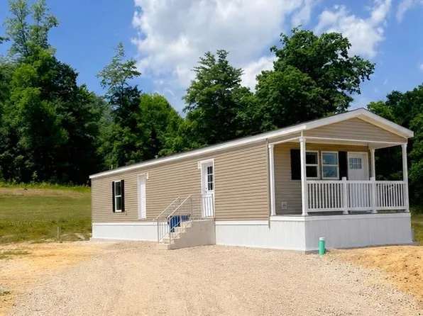12530 Kinsman Rd #18, Burton, OH 44021