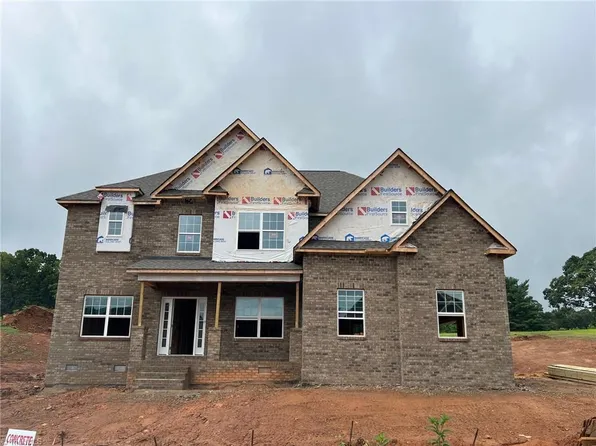 8107 Back 9 Dr #65, Stokesdale, NC 27357