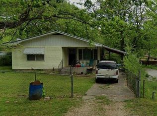 215 & 217 N Cherokee St, Spavinaw, OK 74366