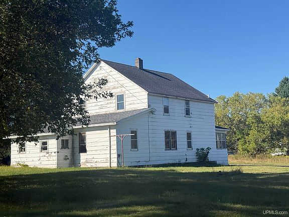 2nd image of 208 Hemlock Ave