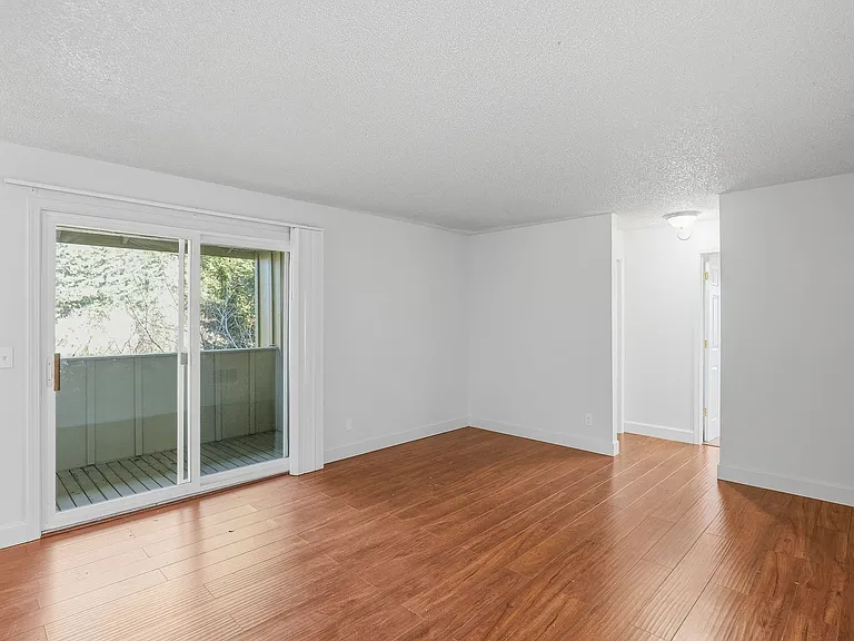 Timber Ridge Apartments — Photo 5
