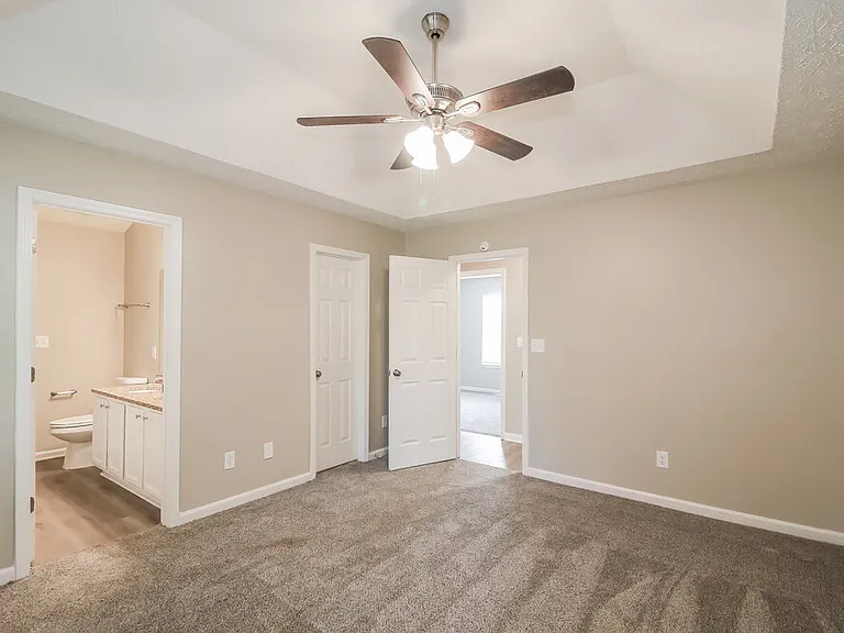 7460 Royale Ct — Photo 11