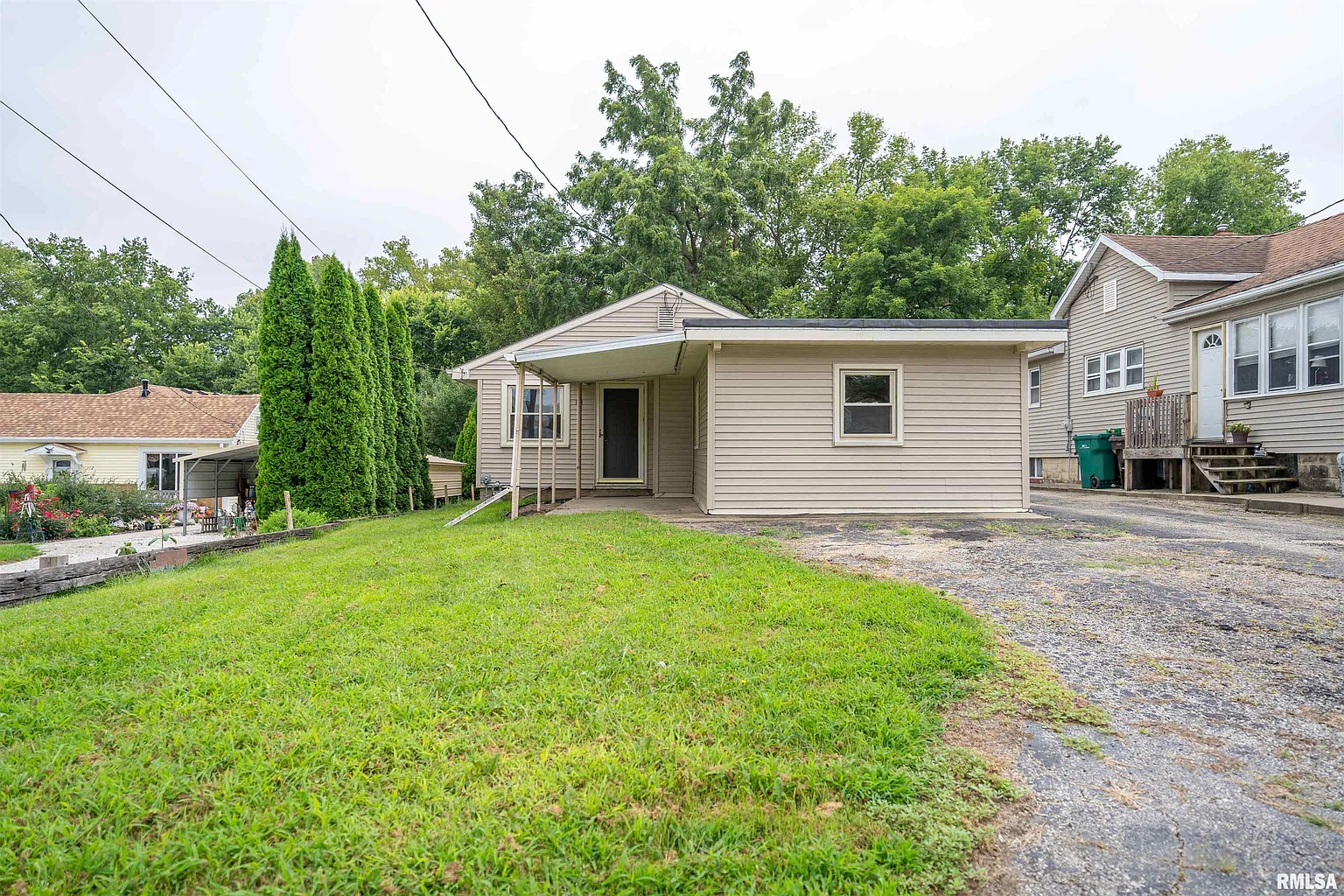 114 Amsler St photo 1