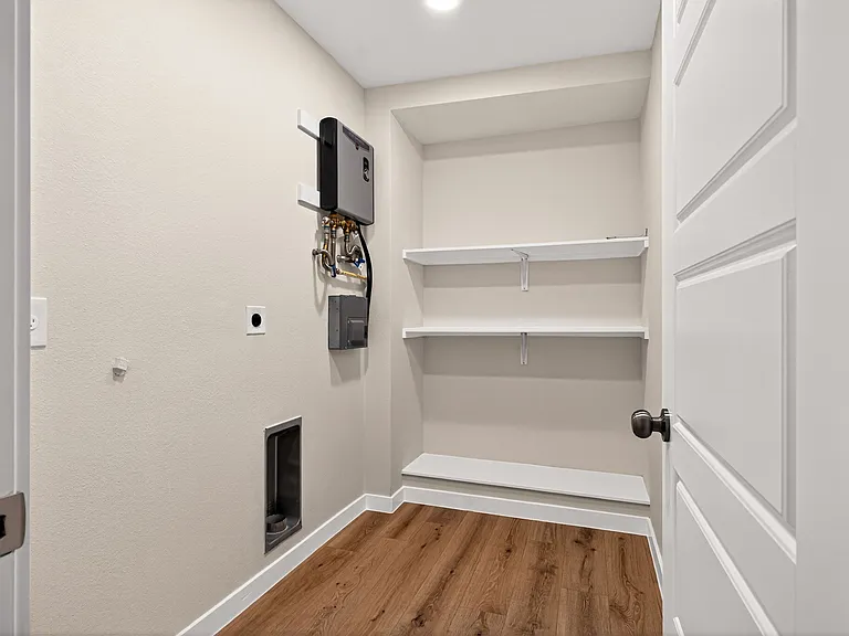 631 E Mistletoe Ave — Photo 23