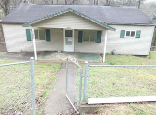 5098 Doss Hill Rd, Barboursville, WV 25504