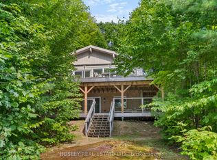 152 Farlain Lake Rd E, Tiny, ON L9M 0B5
