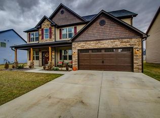 155 Alligator Dr, Fletcher, NC 28732