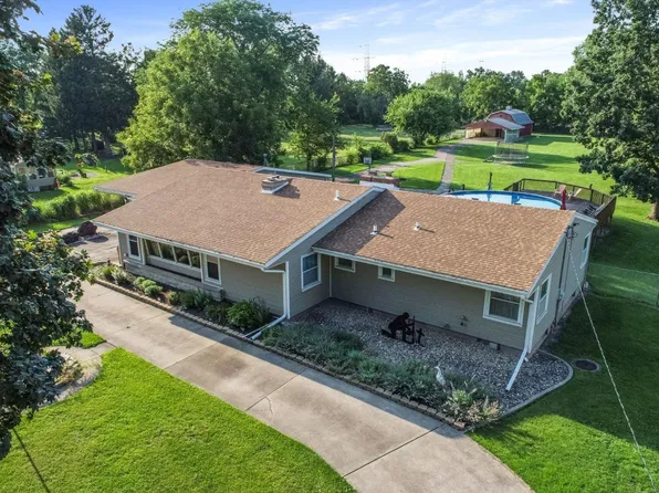 1660 W 3rd St, Hobart, IN 46342